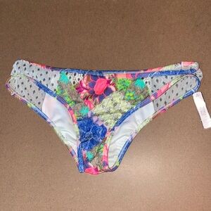 Victorias Secret the Cherry Hipster BIKINI  M NWT
